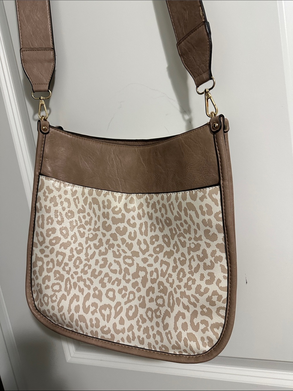 Jen & Co Leopard-Accent Taupe Crossbody Bag with Wide Strap